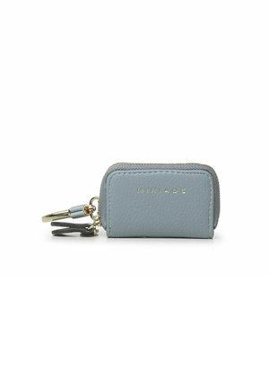 Portachiavi wallet in pelle azzurro chiaro con incisioni dorate, chiusura con zip, angoli arrotondati e attacco per portachiavi dorato.