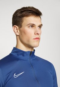 Nike Performance M NK DRY ACD21 TRK SUIT K - Fato de treino - mystic navy/white