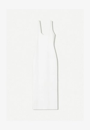 Bijela haljina bez rukava s izrezom u obliku scoop-a, uskog kroja i donjim rubom do gležnjeva. Izrađena od glatkog materijala s minimalističkim dizajnom.