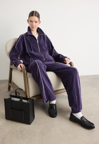 Lacoste Majica s kapuljačom i patentnim zatvaračem - dark blue