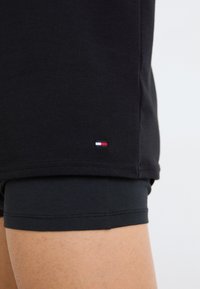 Thumbnail Image 7