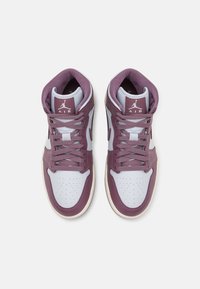 Jordan AIR JORDAN 1 MID - Vysoké tenisky - pure platinum/sky mauve/sail