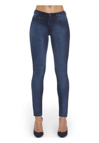 Szczepliwe niebieskie dżinsy o gładkiej strukturze, z pięcioma kieszeniami i zapięciem na guzik. Dopasowany krój podkreśla sylwetkę, idealnie pasując do obcasów.