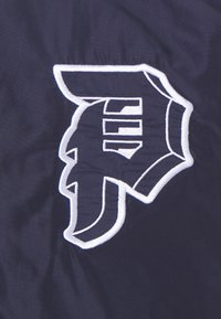 Primitive TWO VARSITY JACKET - Blusão aviador - navy