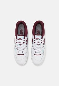 New Balance 550 - Sapatilhas - white