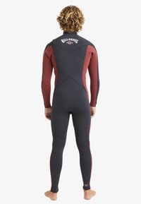 Billabong Wetsuit - dark red