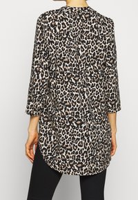 Vero Moda Tunika - beige