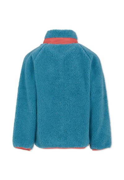 Giacca in pile verde acqua con una finitura morbida e texturizzata. Presenta un colletto corallo e dettagli sui polsini. La vista posteriore mostra una vestibilità comoda e senza chiusure visibili.