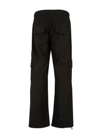 Sorte cargo bukser med elastisk talje, vide ben og flere lommer bagpå og på siderne. Fremstillet af slidstærkt stof.