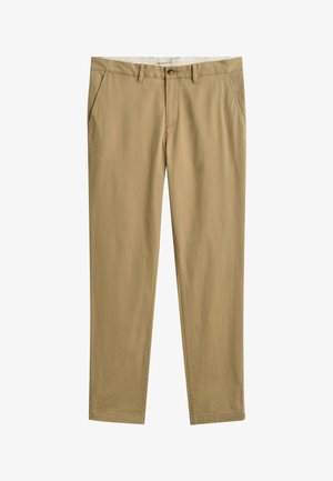 Pantaloni chino beige a gamba dritta con passanti per cintura, tasche laterali, chiusura frontale con bottoni e etichetta GANT all'interno della cintura.