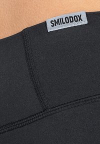 Smilodox ADVANCE PRO PERFORMANCE SHORTS - Leggings - schwarz