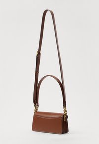COACH TABBY SHOULDER BAG 20 - Sac à main - tan