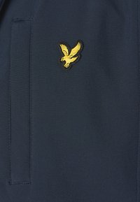 Lyle & Scott JACKET - Lengva striukė - dark navy