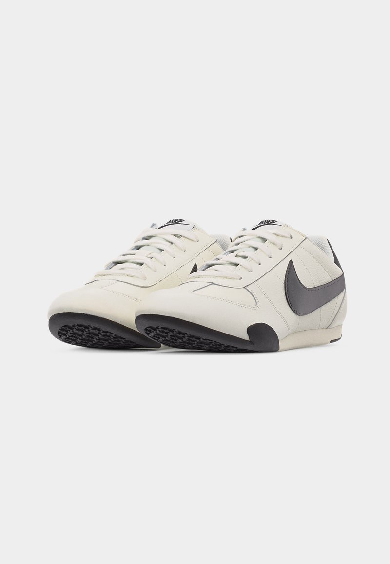 Nike Sportswear SPRINT SISTER 2026 - Tenisky - sail/black