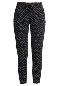 Černé tapered jogger kalhoty s diamantovým vzorem v červené a bílé barvě, s elastickým pasem a stahovací šňůrkou.