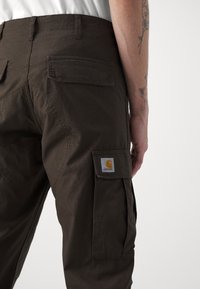 Carhartt WIP REGULAR PANT - Cargobukser - tobacco