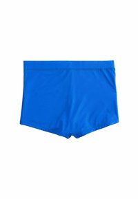 Blauwe zwembroek gemaakt van lichtgewicht stof, met een gladde textuur, elastische tailleband en een eenvoudig ontwerp zonder patronen of accenten.