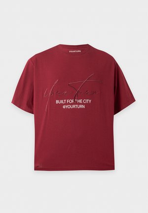 YOURTURN, UNISEX REGULAR FIT - T-Shirt print - dark red