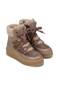 Brązowe wysokie buty skórzane z kremową sztuczną futrzaną podszewką, teksturowaną gumową podeszwą i grubymi brązowymi sznurowadłami. Żebrowana podeszwa zewnętrzna zapewniająca przyczepność.