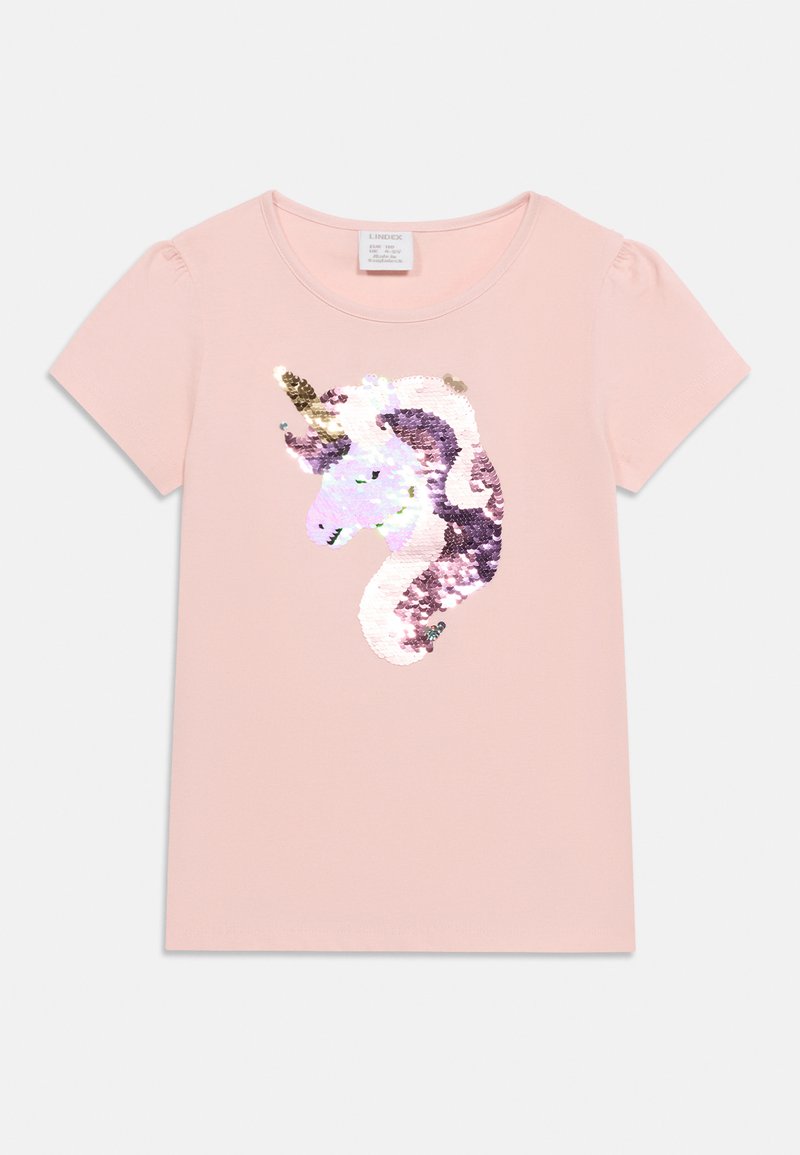 Ανοιχτό ροζ παιδικό t-shirt με κοντά μανίκια, στο μπροστινό μέρος έχει μια λαμπερή κεφαλή μονόκερου με παγιέτες σε αποχρώσεις μωβ, λευκό και χρυσό.