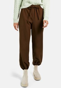 MADELEINE MIT ELASTISCHEM SCHLUPFBUND - Broek - nut