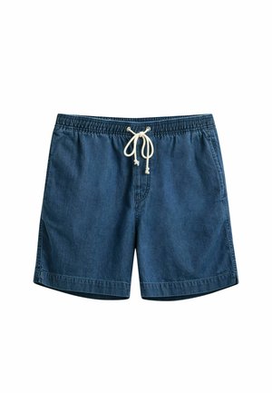 Pantalones cortos de mezclilla azul oscuro con cintura elástica y cordón blanco ajustable, con bolsillos laterales y dobladillo recto.