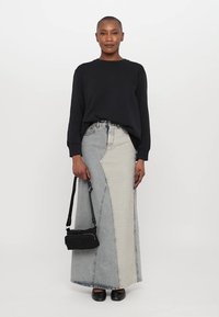 MM6 Maison Margiela Mikina - washed black