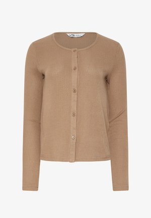 Lysebrun ribstrikket cardigan med lange ærmer, rund halsudskæring og fem knapper foran.