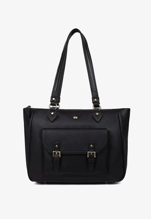 Zwarte leren tote bag met lange hengsels, voorvak beveiligd met twee gespen en een klein gouden merklogo boven het vak.