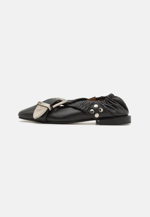 Ankle strap ballet pumps - black