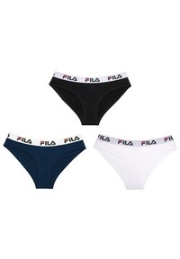 Trois culottes bikini pour femmes en noir, marine et blanc avec des ceintures élastiques blanches portant le logo FILA en noir et rouge.