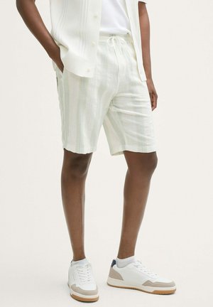 TOM TAILOR DENIM Shorts - off white big structure stripe