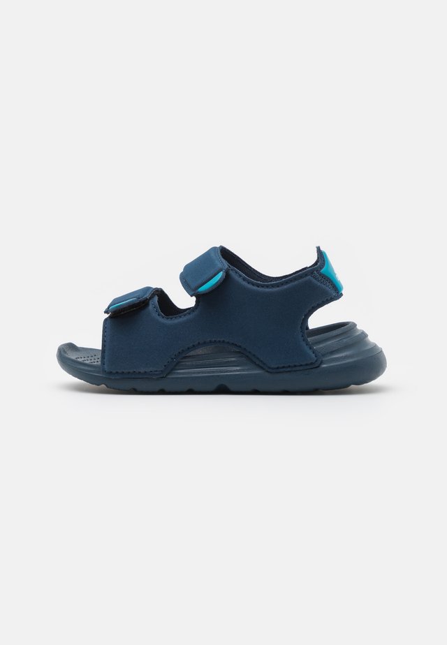 SWIM UNISEX - Badesandale - crew navy/footwear white