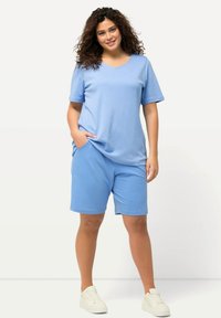 Ulla Popken BERMUDA  - Šortky - cloud blue