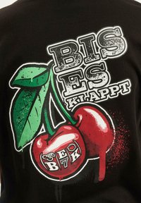 DEF BEK X CHERRY - T-shirts med print - black