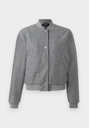 Šedá bomber bunda s žebrovaným límcem, zapínáním na cvočky a dvěma bočními kapsami. Vyrobena z texturované látky s elastickými manžetami a lemem.