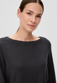 s.Oliver Langarmshirt - dunkelgrau