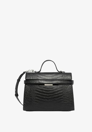 Černá kabelka z krokodýlí kůže s horním držadlem, klopou a odnímatelným a nastavitelným ramenním popruhem.