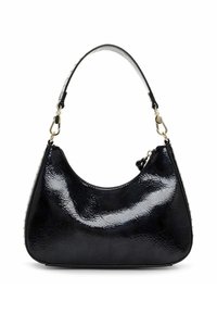 Melna spīdīga soma ar izliektu formu, ar teksturētu virsmu un vienu rokturi. Zelta toņa metāla detaļas un akcenti gar malu.