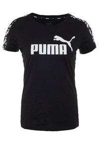Mustat puuvillapaidat lyhyt hiha, jossa on suuri valkoinen "PUMA" -logo ja tyylitellyt valkoiset korostukset olkapäällä.