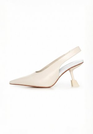 Cesare Gaspari, Klassieke pumps - white