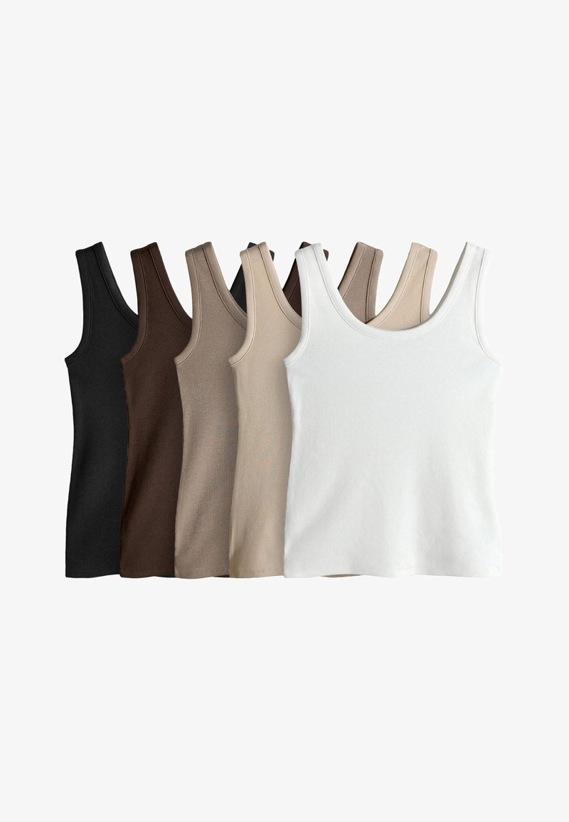 Set aus sechs Tanktops in verschiedenen Farben: Schwarz, Dunkelbraun, Hellbraun, Beige, Sandfarben und Weiß. Der Stoff hat eine gerippte Struktur, U-Ausschnitt-Design.