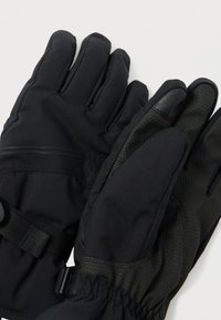 Mustat hanskat, jotka on valmistettu pehmeästä, teksturoidusta kankaasta; ominaisuuksiin kuuluu vahvistettu nahkapalmu, säädettävä hihna ja joustava ranneke varmasta istuvuudesta.