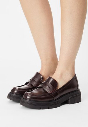 Marco Tozzi, Chaussons - bordeaux