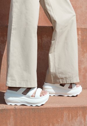 Mules à talons - chalk