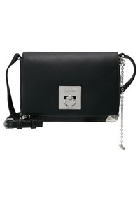 Sort læder crossbody-taske med et firkantet sølvmetalspænde med et cirkulært accent. Aftagelig kæderem og glat tekstur.