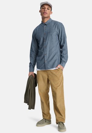 TAXER - Trousers - elmwood