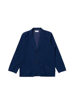 Blazer casual blu navy con rever a lancia, due bottoni frontali, tre tasche applicate e maniche lunghe.