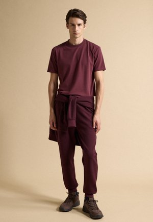 PIOMBO, REGULAR-FIT T-SHIRT - T-Shirt basic - claret red