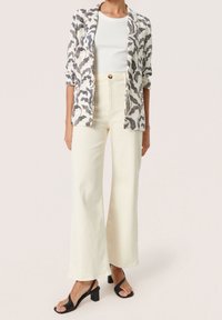 Soaked in Luxury Kort kappa / rock - sand